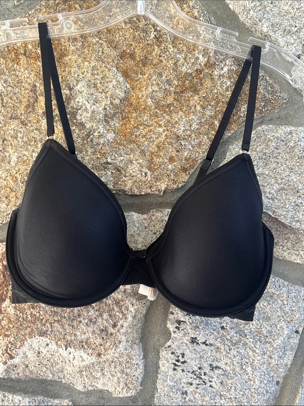 On Gossamer Smooth Black T-Shirt Bra